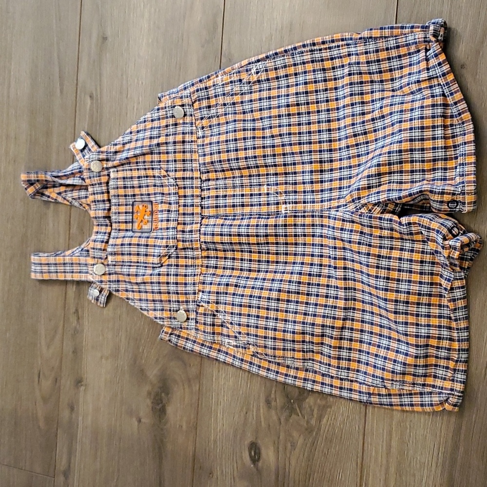 24M Oshkosh plaid shortalls